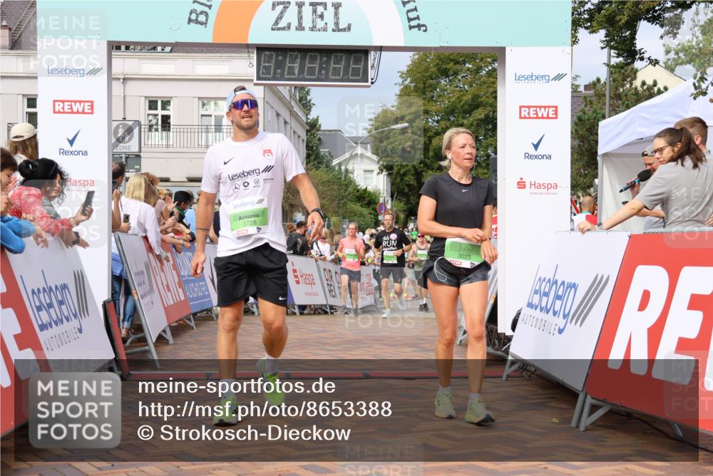 31.08.2025 - 21. Blankeneser Heldenlauf Strokosch-Dieckow http://msf.ph/oto/8653388 31.08.2025 11:07:49 Ziel 3456, 3239, 3023, 3532, 3161, 3719, 3728 meine-sportfotos.de