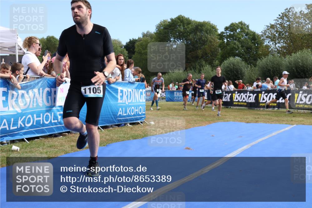 31.08.2025 - Elbe Triathlon Hamburg Strokosch-Dieckow http://msf.ph/oto/8653389 31.08.2025 11:23:11 Ziel 418, 438, 980, 1008, 1105, 1209, 1223 meine-sportfotos.de