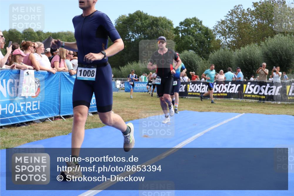 31.08.2025 - Elbe Triathlon Hamburg Strokosch-Dieckow http://msf.ph/oto/8653394 31.08.2025 11:23:17 Ziel 255, 418, 980, 1008, 1055, 1108, 1209 meine-sportfotos.de