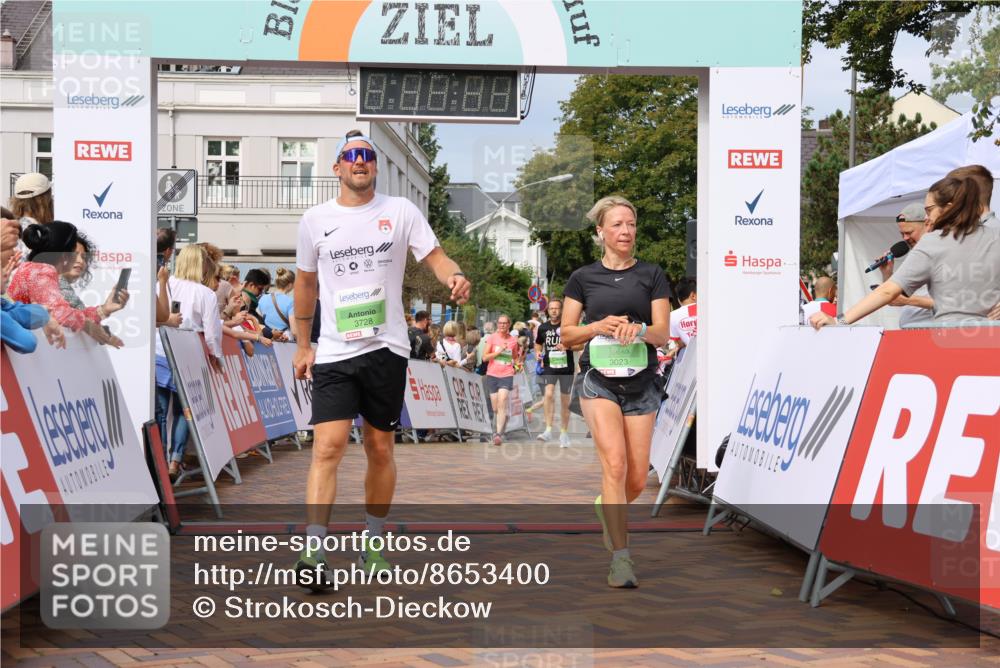 31.08.2025 - 21. Blankeneser Heldenlauf Strokosch-Dieckow http://msf.ph/oto/8653400 31.08.2025 11:07:48 Ziel 3456, 3239, 3023, 3532, 3161, 3719, 3728 meine-sportfotos.de
