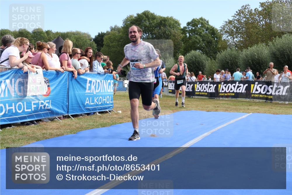 31.08.2025 - Elbe Triathlon Hamburg Strokosch-Dieckow http://msf.ph/oto/8653401 31.08.2025 11:23:22 Ziel 255, 418, 567, 1043, 1055, 1108, 1209 meine-sportfotos.de