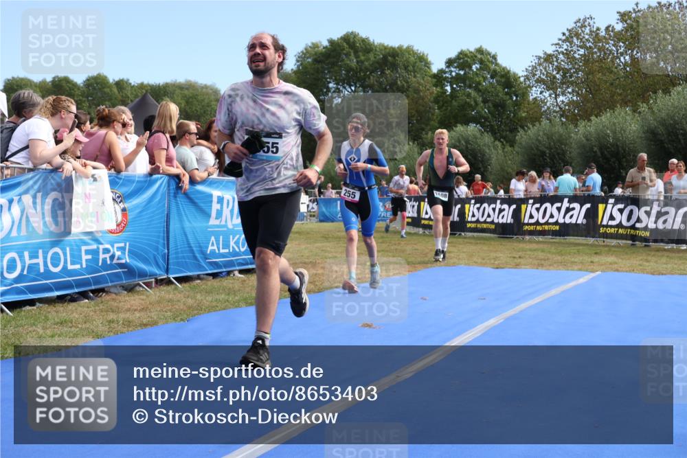 31.08.2025 - Elbe Triathlon Hamburg Strokosch-Dieckow http://msf.ph/oto/8653403 31.08.2025 11:23:23 Ziel 255, 418, 567, 1043, 1055, 1108, 1274 meine-sportfotos.de