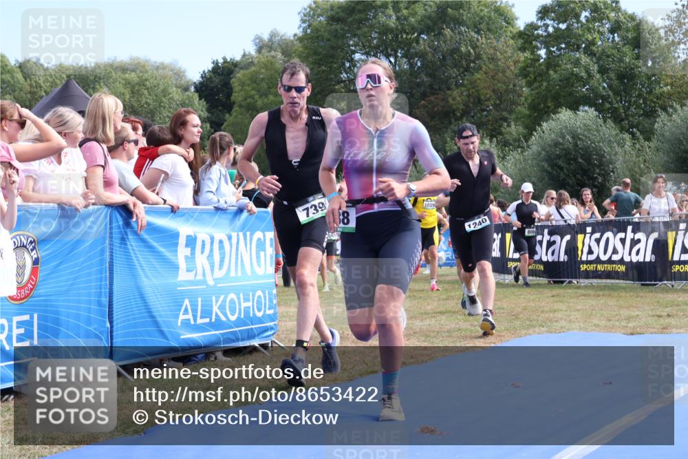 31.08.2025 - Elbe Triathlon Hamburg Strokosch-Dieckow http://msf.ph/oto/8653422 31.08.2025 11:24:07 Ziel 570, 617, 739, 741, 788, 1039, 1054, 1240 meine-sportfotos.de
