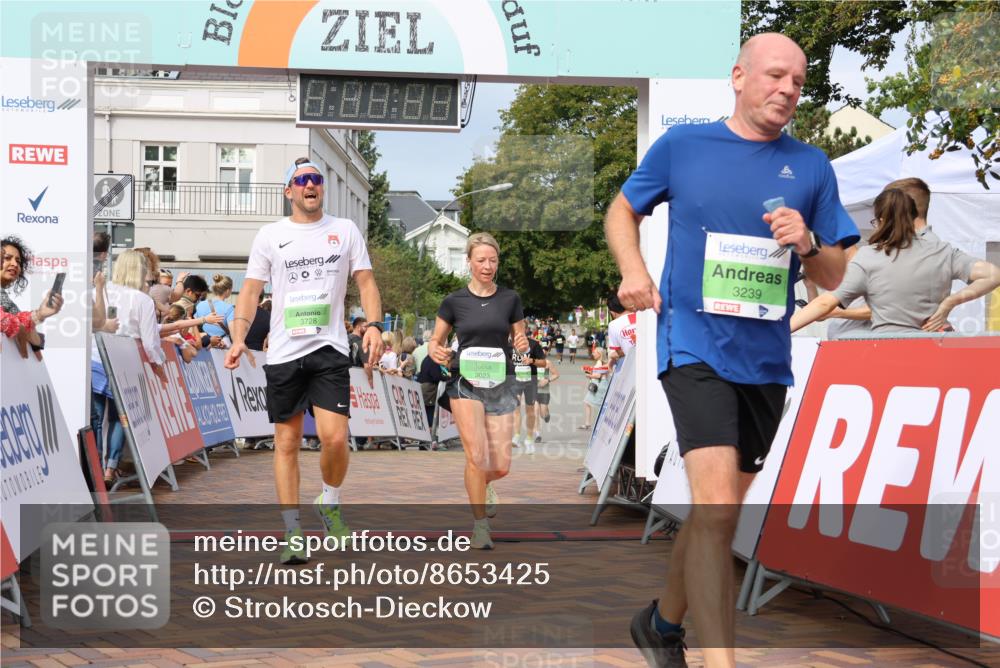 31.08.2025 - 21. Blankeneser Heldenlauf Strokosch-Dieckow http://msf.ph/oto/8653425 31.08.2025 11:07:48 Ziel 3456, 3239, 3023, 3532, 3161, 3719, 3728 meine-sportfotos.de