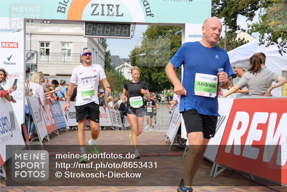 31.08.2025 - 21. Blankeneser Heldenlauf Strokosch-Dieckow http://msf.ph/oto/8653431 31.08.2025 11:07:48 Ziel 3456, 3239, 3023, 3532, 3161, 3719, 3728 meine-sportfotos.de