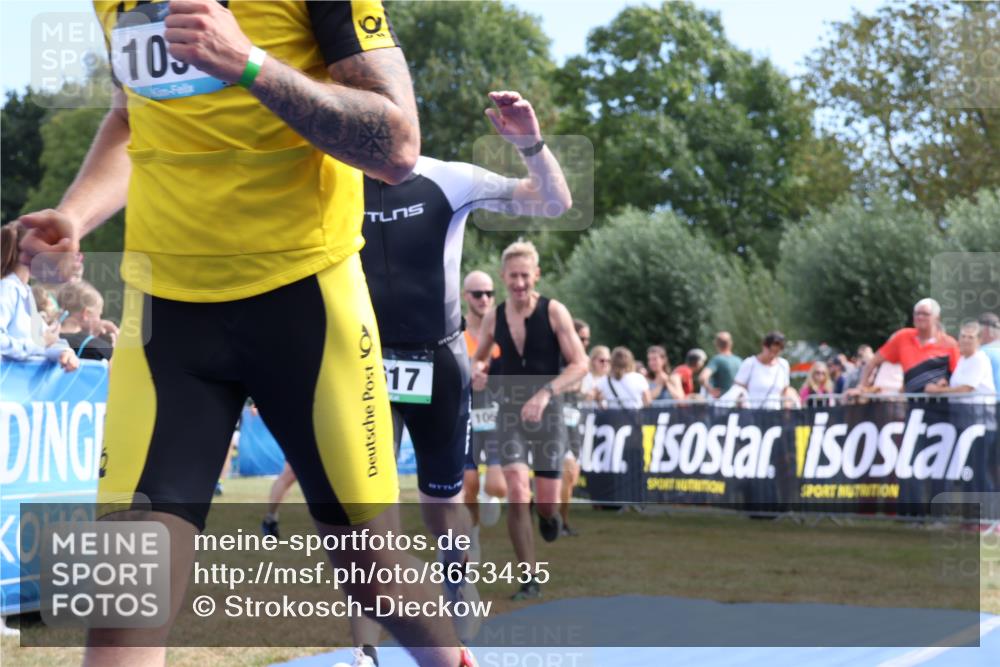 31.08.2025 - Elbe Triathlon Hamburg Strokosch-Dieckow http://msf.ph/oto/8653435 31.08.2025 11:24:13 Ziel 406, 570, 617, 739, 741, 1039, 1054, 1193, 1240, 1287 meine-sportfotos.de