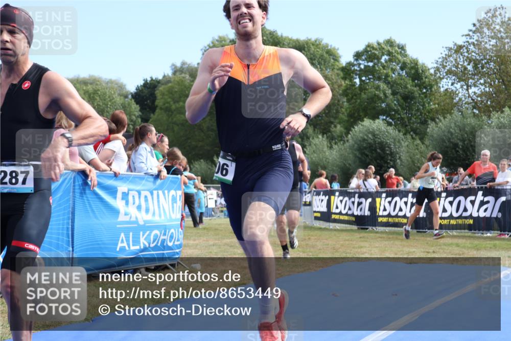 31.08.2025 - Elbe Triathlon Hamburg Strokosch-Dieckow http://msf.ph/oto/8653449 31.08.2025 11:24:21 Ziel 406, 1080, 1094, 1098, 1170, 1193, 1287 meine-sportfotos.de