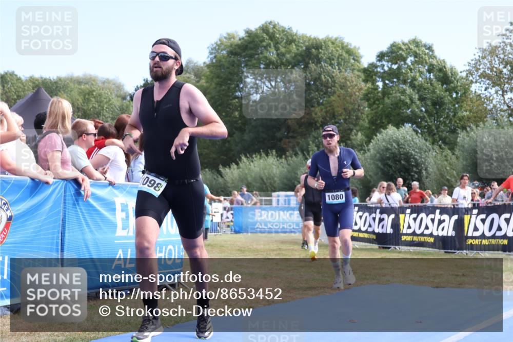 31.08.2025 - Elbe Triathlon Hamburg Strokosch-Dieckow http://msf.ph/oto/8653452 31.08.2025 11:24:23 Ziel 406, 1080, 1094, 1098, 1170, 1193, 1208, 1287 meine-sportfotos.de