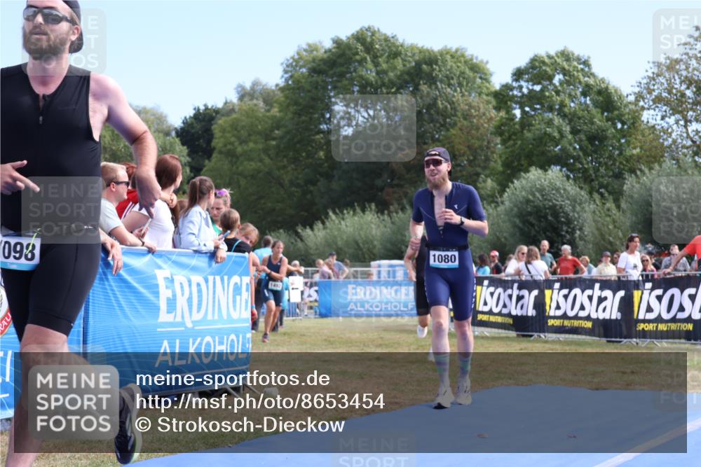 31.08.2025 - Elbe Triathlon Hamburg Strokosch-Dieckow http://msf.ph/oto/8653454 31.08.2025 11:24:24 Ziel 406, 1080, 1094, 1098, 1170, 1193, 1208, 1287 meine-sportfotos.de
