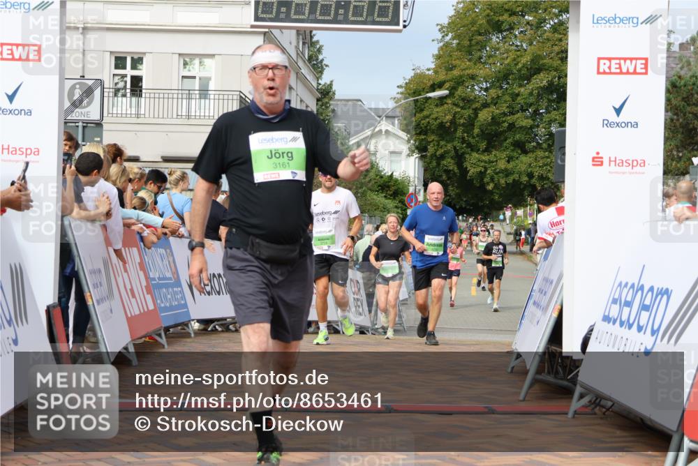 31.08.2025 - 21. Blankeneser Heldenlauf Strokosch-Dieckow http://msf.ph/oto/8653461 31.08.2025 11:07:44 Ziel 3456, 3239, 3023, 3453, 3161, 3728 meine-sportfotos.de