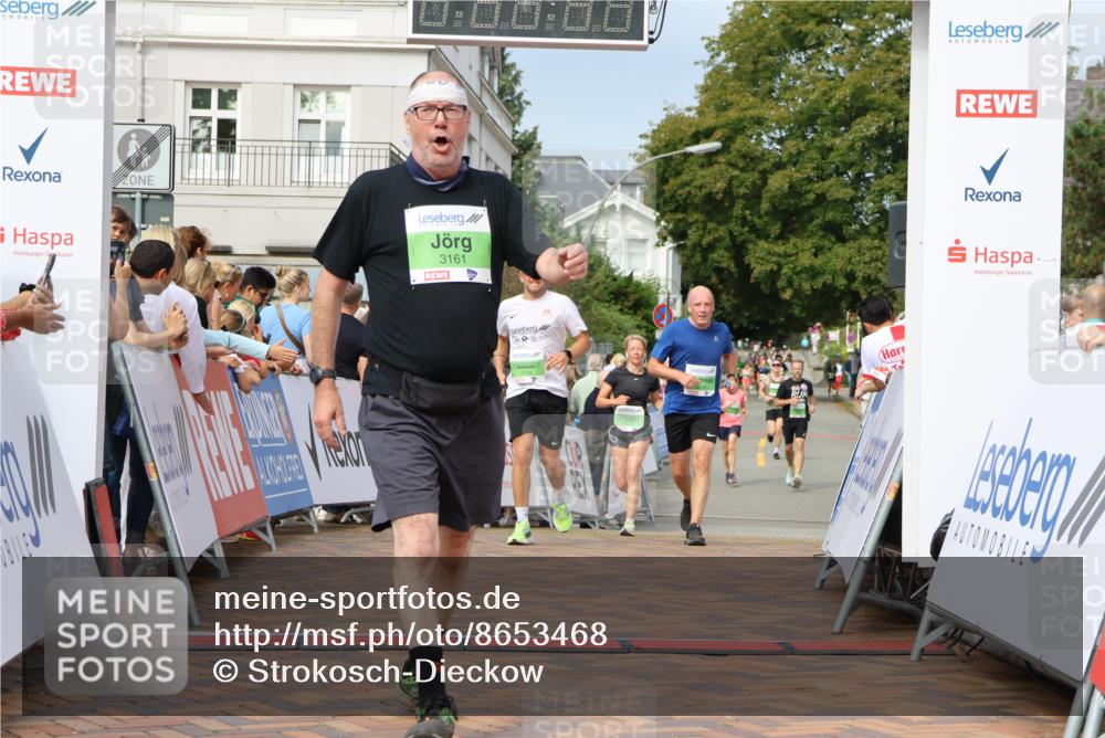31.08.2025 - 21. Blankeneser Heldenlauf Strokosch-Dieckow http://msf.ph/oto/8653468 31.08.2025 11:07:44 Ziel 3456, 3239, 3023, 3453, 3161, 3728 meine-sportfotos.de