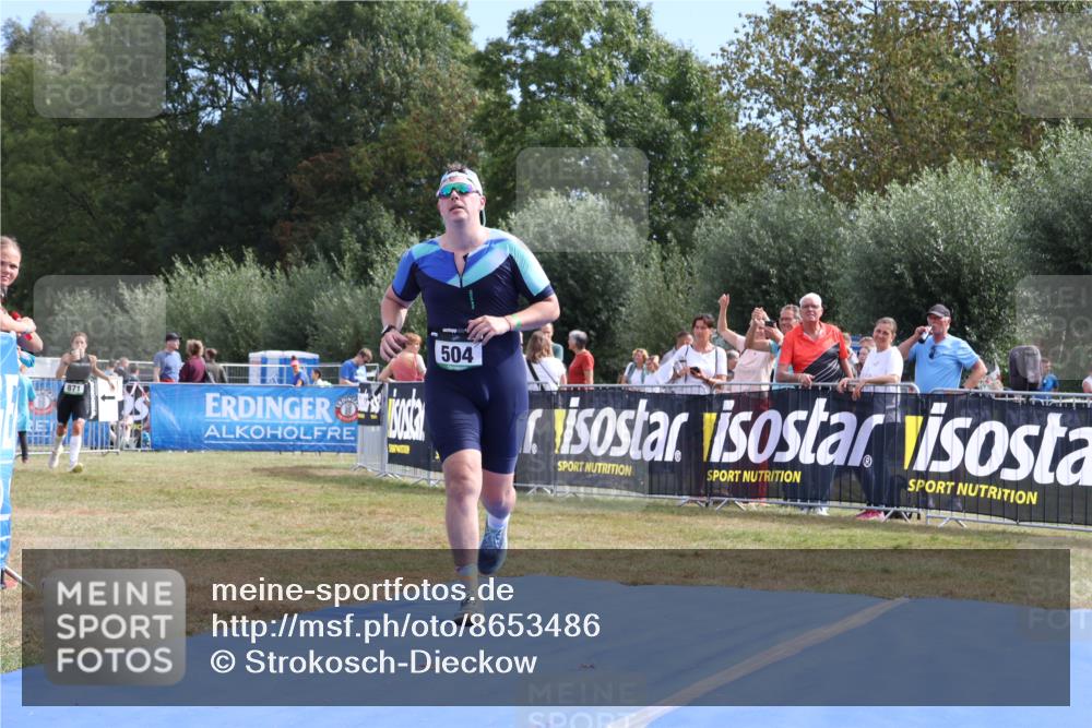 31.08.2025 - Elbe Triathlon Hamburg Strokosch-Dieckow http://msf.ph/oto/8653486 31.08.2025 11:25:13 Ziel 504, 684 meine-sportfotos.de
