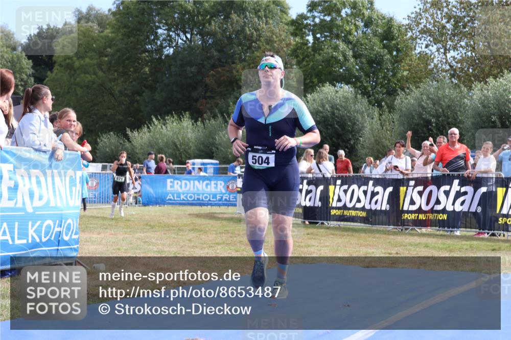 31.08.2025 - Elbe Triathlon Hamburg Strokosch-Dieckow http://msf.ph/oto/8653487 31.08.2025 11:25:13 Ziel 504, 684 meine-sportfotos.de