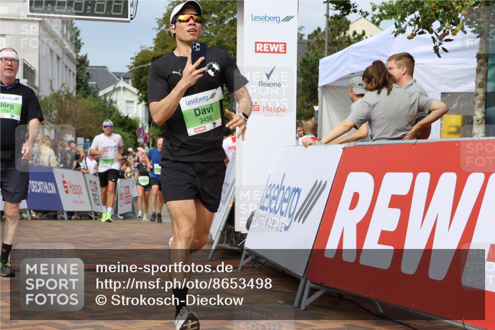 31.08.2025 - 21. Blankeneser Heldenlauf Strokosch-Dieckow http://msf.ph/oto/8653498 31.08.2025 11:07:42 Ziel 3456, 3239, 3453, 3161, 3728 meine-sportfotos.de