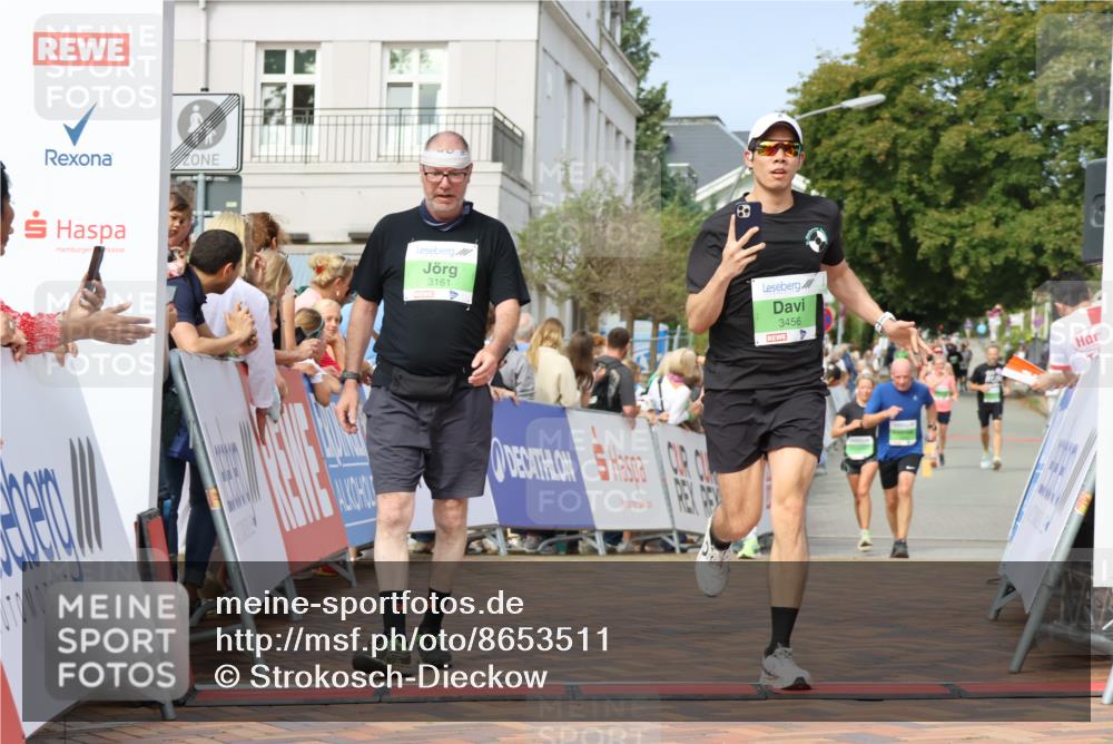 31.08.2025 - 21. Blankeneser Heldenlauf Strokosch-Dieckow http://msf.ph/oto/8653511 31.08.2025 11:07:41 Ziel 3562, 3456, 3453, 3161 meine-sportfotos.de