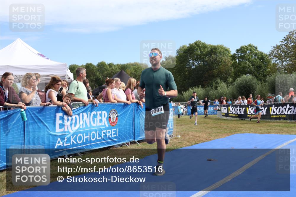 31.08.2025 - Elbe Triathlon Hamburg Strokosch-Dieckow http://msf.ph/oto/8653516 31.08.2025 11:25:39 Ziel 569, 935, 1003, 1062, 1139 meine-sportfotos.de