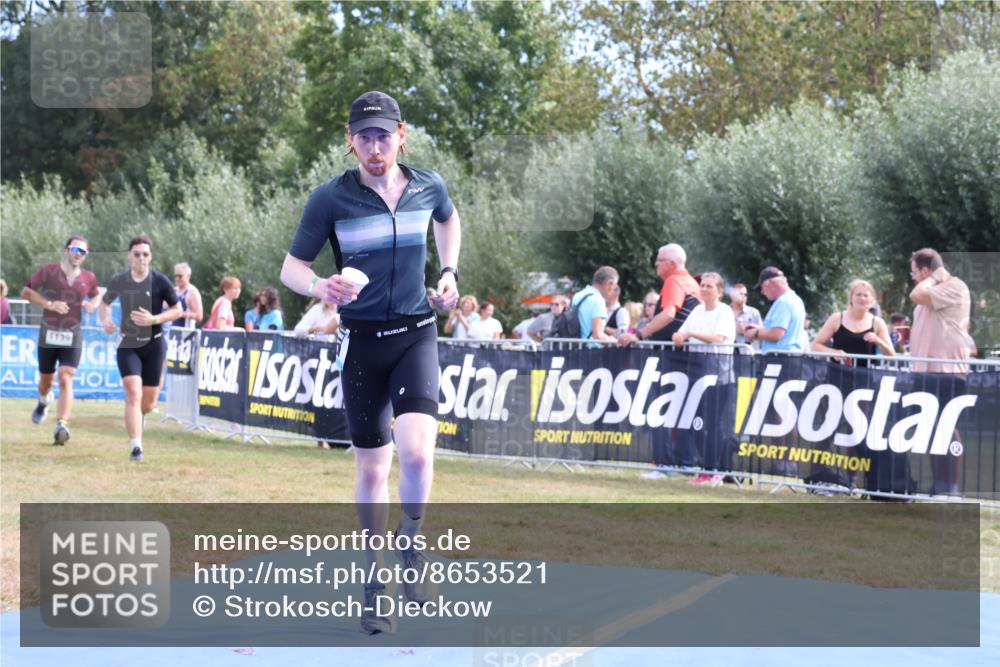 31.08.2025 - Elbe Triathlon Hamburg Strokosch-Dieckow http://msf.ph/oto/8653521 31.08.2025 11:25:41 Ziel 569, 935, 1003, 1062, 1139 meine-sportfotos.de