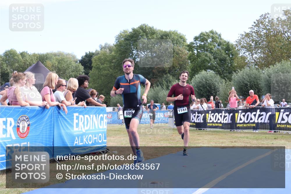 31.08.2025 - Elbe Triathlon Hamburg Strokosch-Dieckow http://msf.ph/oto/8653567 31.08.2025 11:26:04 Ziel 669, 689, 742, 779, 1127, 1144 meine-sportfotos.de