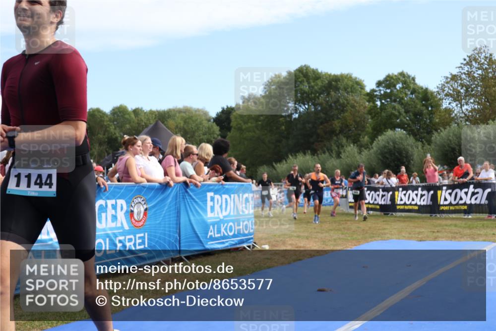 31.08.2025 - Elbe Triathlon Hamburg Strokosch-Dieckow http://msf.ph/oto/8653577 31.08.2025 11:26:06 Ziel 669, 689, 742, 779, 854, 1127, 1144 meine-sportfotos.de