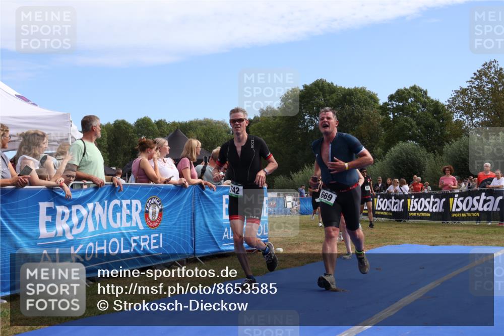 31.08.2025 - Elbe Triathlon Hamburg Strokosch-Dieckow http://msf.ph/oto/8653585 31.08.2025 11:26:11 Ziel 669, 742, 779, 854, 1029, 1127, 1168 meine-sportfotos.de
