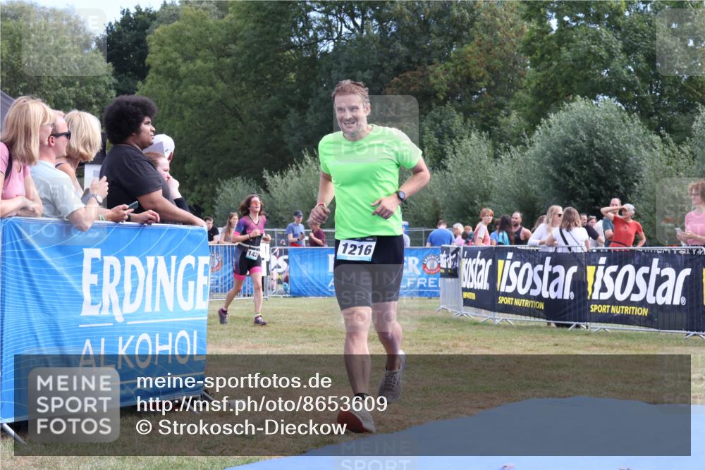 31.08.2025 - Elbe Triathlon Hamburg Strokosch-Dieckow http://msf.ph/oto/8653609 31.08.2025 11:26:59 Ziel 613, 671, 925, 961, 1216 meine-sportfotos.de