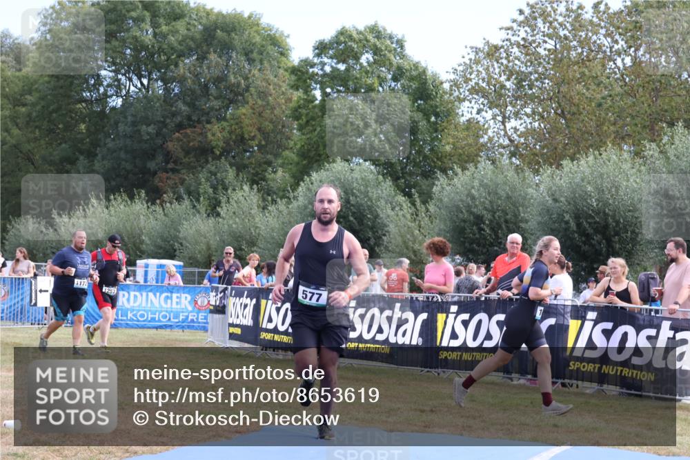 31.08.2025 - Elbe Triathlon Hamburg Strokosch-Dieckow http://msf.ph/oto/8653619 31.08.2025 11:27:07 Ziel 577 meine-sportfotos.de
