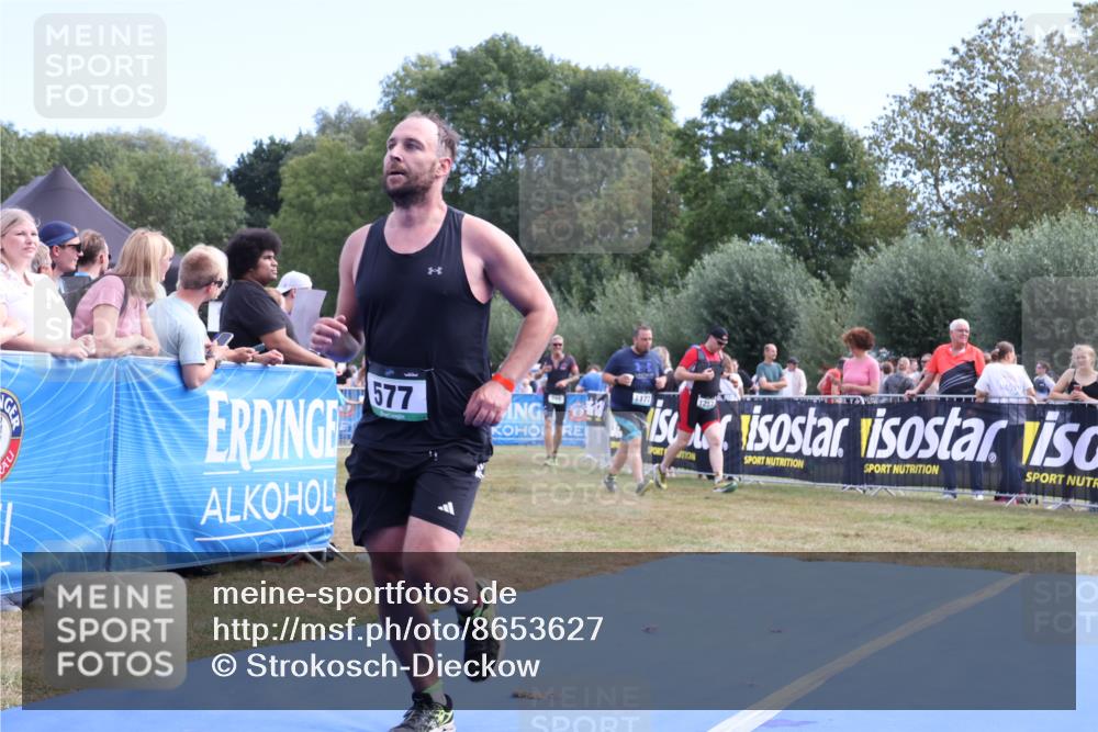 31.08.2025 - Elbe Triathlon Hamburg Strokosch-Dieckow http://msf.ph/oto/8653627 31.08.2025 11:27:08 Ziel 577, 710 meine-sportfotos.de