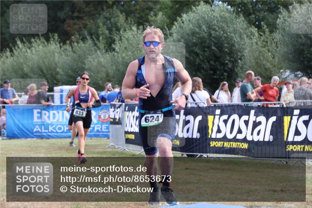 31.08.2025 - Elbe Triathlon Hamburg Strokosch-Dieckow http://msf.ph/oto/8653673 31.08.2025 11:27:51 Ziel 624, 833, 1038, 1074, 1258 meine-sportfotos.de