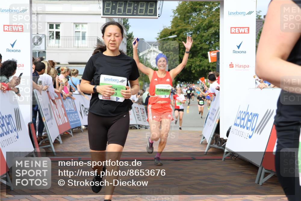 31.08.2025 - 21. Blankeneser Heldenlauf Strokosch-Dieckow http://msf.ph/oto/8653676 31.08.2025 11:07:23 Ziel 3001, 3368, 3367, 3530, 3323, 3516, 3355, 3673, 3075 meine-sportfotos.de