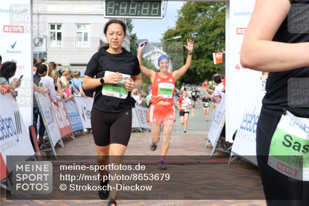 31.08.2025 - 21. Blankeneser Heldenlauf Strokosch-Dieckow http://msf.ph/oto/8653679 31.08.2025 11:07:23 Ziel 3001, 3368, 3367, 3530, 3323, 3516, 3355, 3673, 3075 meine-sportfotos.de