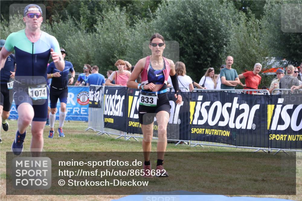 31.08.2025 - Elbe Triathlon Hamburg Strokosch-Dieckow http://msf.ph/oto/8653682 31.08.2025 11:27:54 Ziel 624, 833, 1038, 1074, 1258 meine-sportfotos.de