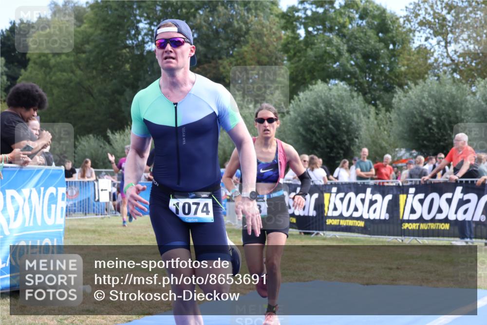 31.08.2025 - Elbe Triathlon Hamburg Strokosch-Dieckow http://msf.ph/oto/8653691 31.08.2025 11:27:55 Ziel 624, 720, 833, 1038, 1074, 1258 meine-sportfotos.de