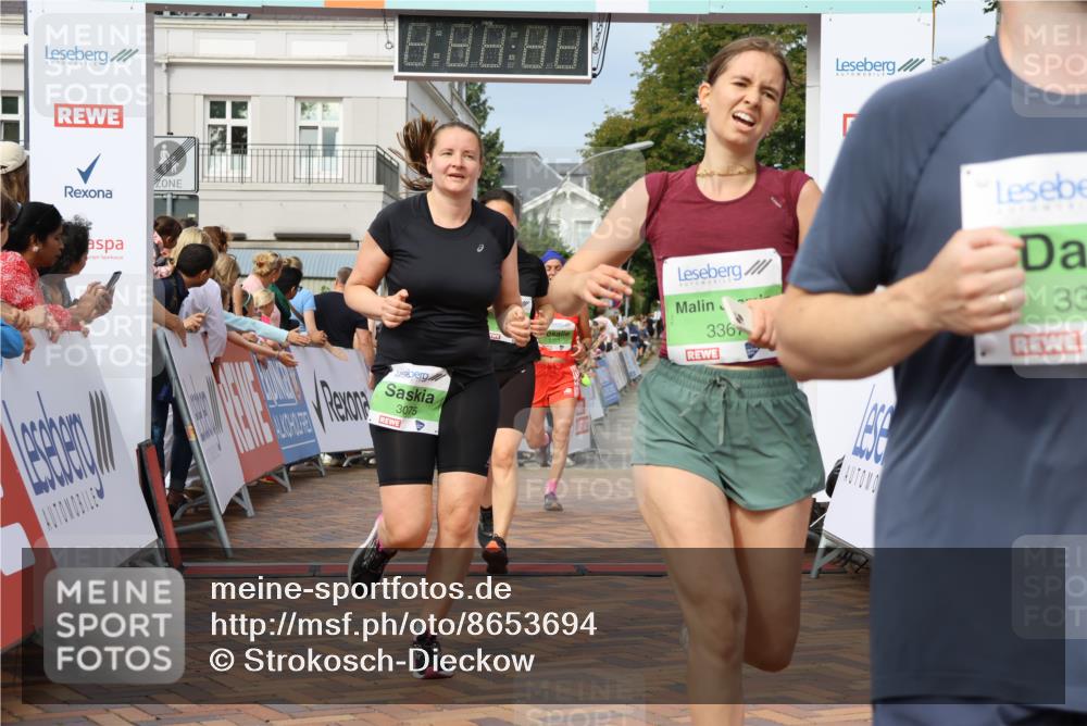 31.08.2025 - 21. Blankeneser Heldenlauf Strokosch-Dieckow http://msf.ph/oto/8653694 31.08.2025 11:07:22 Ziel 3001, 3368, 3367, 3530, 3323, 3516, 3355, 3673, 3075 meine-sportfotos.de