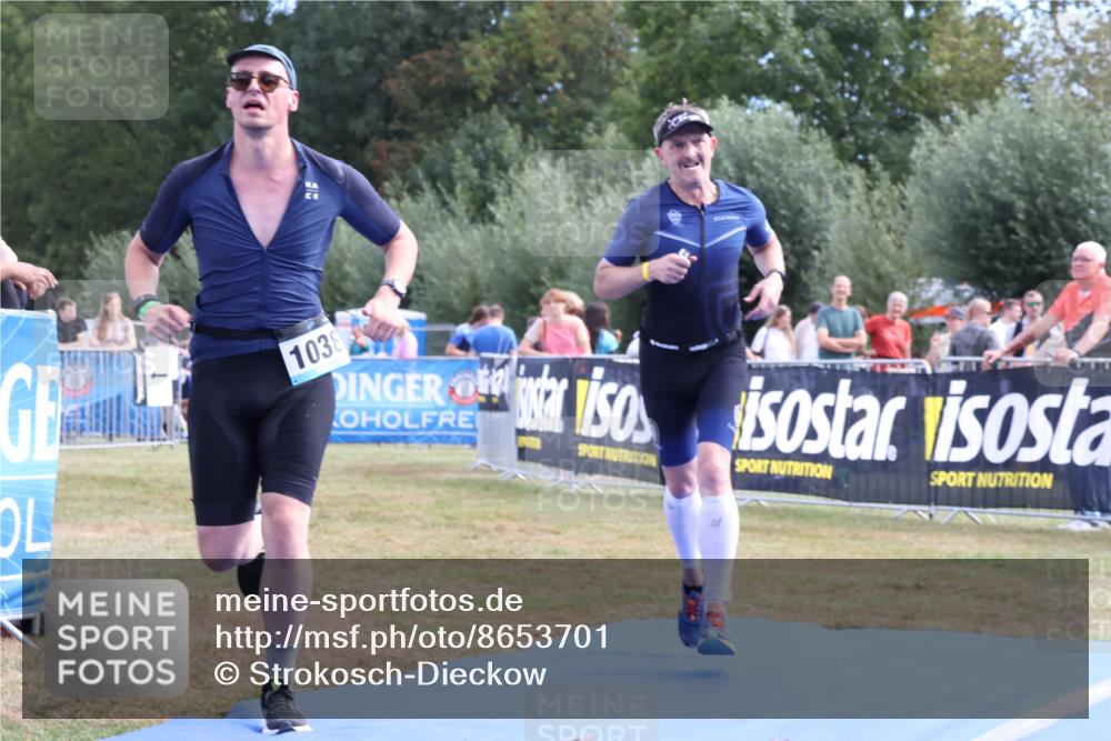 31.08.2025 - Elbe Triathlon Hamburg Strokosch-Dieckow http://msf.ph/oto/8653701 31.08.2025 11:27:58 Ziel 624, 720, 833, 1038, 1074, 1258 meine-sportfotos.de