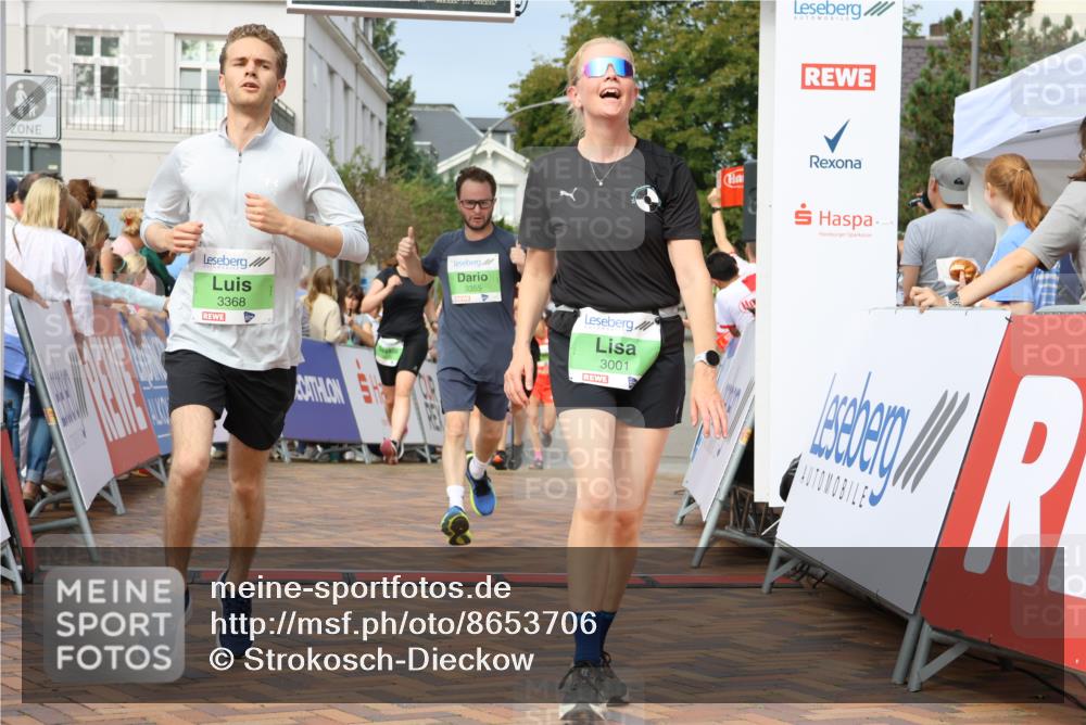 31.08.2025 - 21. Blankeneser Heldenlauf Strokosch-Dieckow http://msf.ph/oto/8653706 31.08.2025 11:07:19 Ziel 3001, 3368, 3367, 3696, 3530, 3323, 3355, 3673, 3075 meine-sportfotos.de