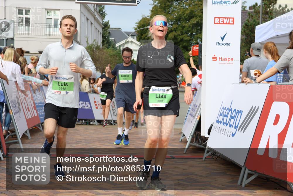 31.08.2025 - 21. Blankeneser Heldenlauf Strokosch-Dieckow http://msf.ph/oto/8653710 31.08.2025 11:07:19 Ziel 3001, 3368, 3367, 3696, 3530, 3323, 3355, 3673, 3075 meine-sportfotos.de