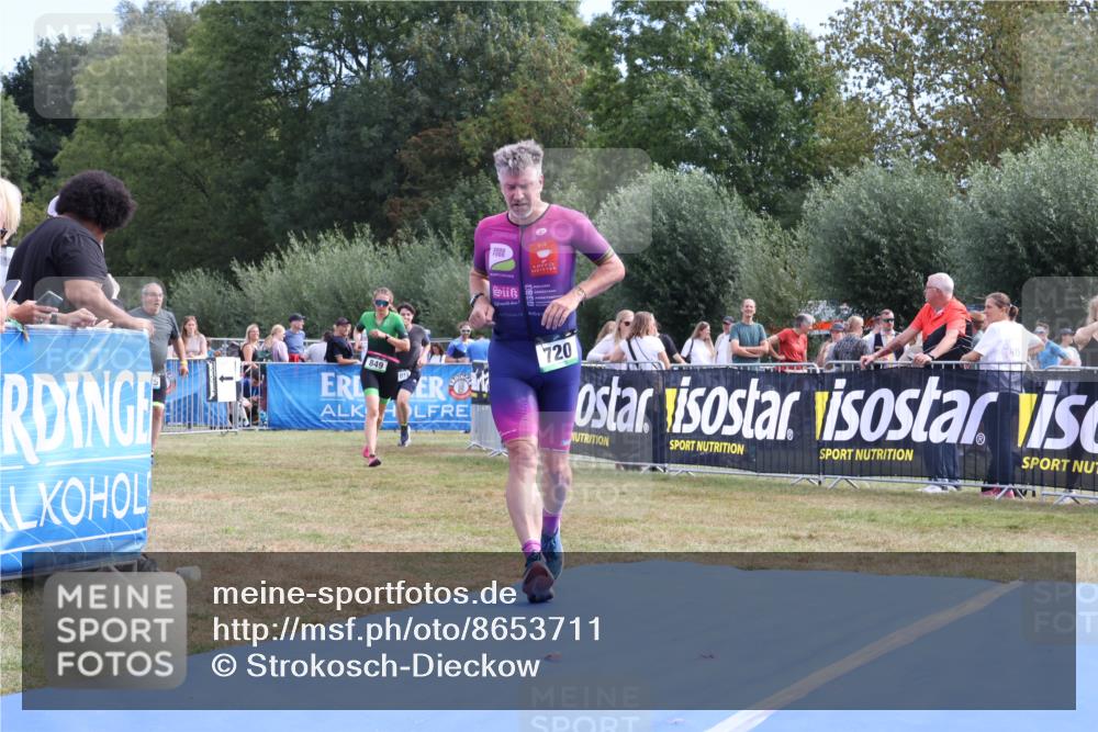 31.08.2025 - Elbe Triathlon Hamburg Strokosch-Dieckow http://msf.ph/oto/8653711 31.08.2025 11:28:02 Ziel 720, 849, 1015, 1038, 1258 meine-sportfotos.de