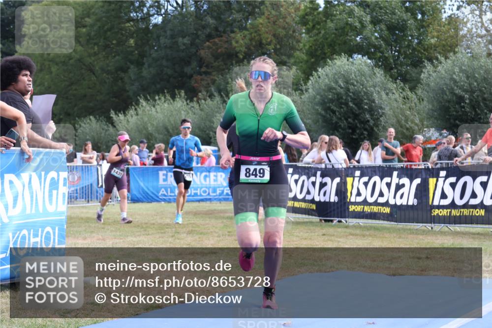 31.08.2025 - Elbe Triathlon Hamburg Strokosch-Dieckow http://msf.ph/oto/8653728 31.08.2025 11:28:07 Ziel 720, 849, 1015, 1265 meine-sportfotos.de