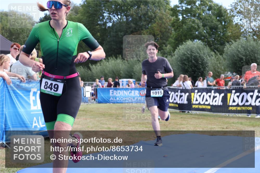 31.08.2025 - Elbe Triathlon Hamburg Strokosch-Dieckow http://msf.ph/oto/8653734 31.08.2025 11:28:09 Ziel 720, 849, 1015, 1265 meine-sportfotos.de