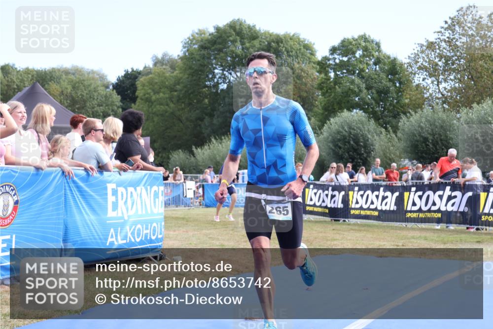 31.08.2025 - Elbe Triathlon Hamburg Strokosch-Dieckow http://msf.ph/oto/8653742 31.08.2025 11:28:12 Ziel 849, 1015, 1265 meine-sportfotos.de