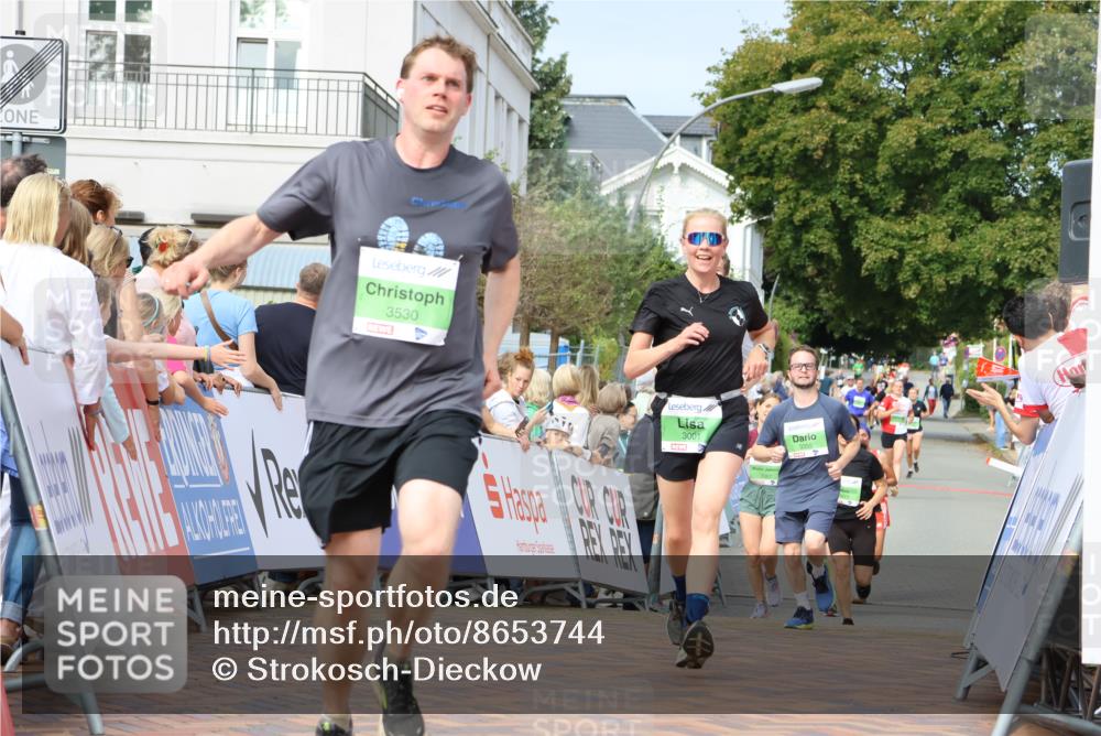 31.08.2025 - 21. Blankeneser Heldenlauf Strokosch-Dieckow http://msf.ph/oto/8653744 31.08.2025 11:07:16 Ziel 3091, 3001, 3368, 3367, 3696, 3530, 3355 meine-sportfotos.de