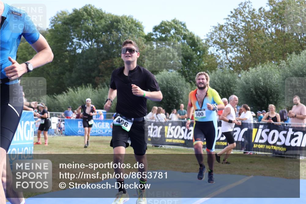 31.08.2025 - Elbe Triathlon Hamburg Strokosch-Dieckow http://msf.ph/oto/8653781 31.08.2025 11:28:39 Ziel 466, 500, 667, 743, 1136, 1225 meine-sportfotos.de