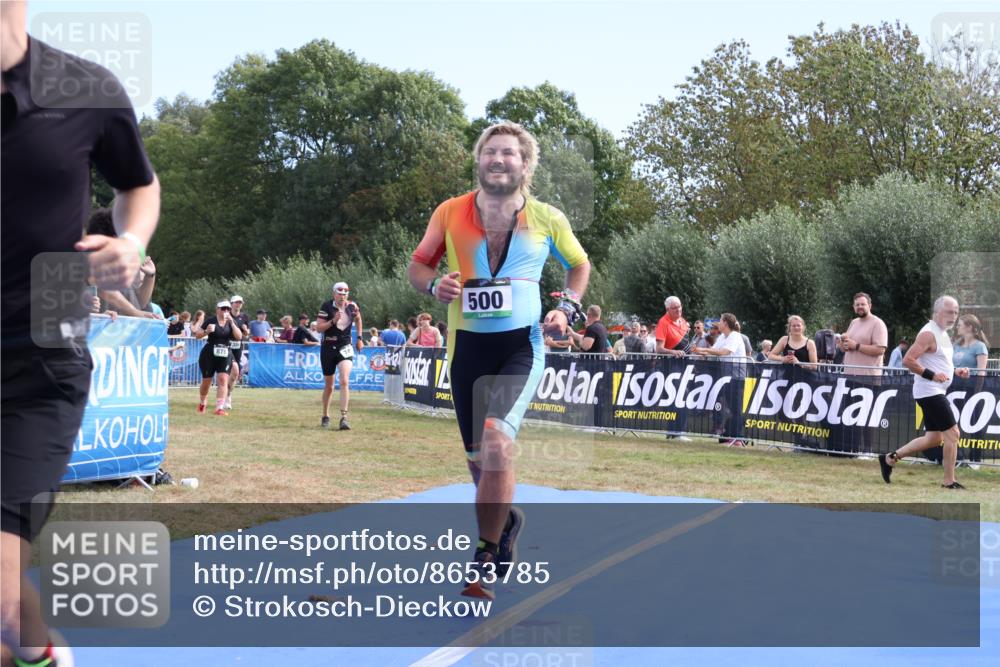 31.08.2025 - Elbe Triathlon Hamburg Strokosch-Dieckow http://msf.ph/oto/8653785 31.08.2025 11:28:40 Ziel 466, 500, 667, 692, 735, 743, 1136, 1225 meine-sportfotos.de