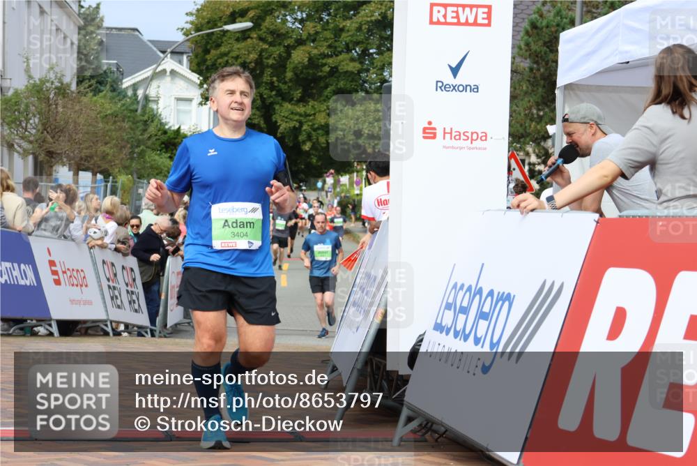 31.08.2025 - 21. Blankeneser Heldenlauf Strokosch-Dieckow http://msf.ph/oto/8653797 31.08.2025 11:07:06 Ziel 3091, 3322, 3404 meine-sportfotos.de