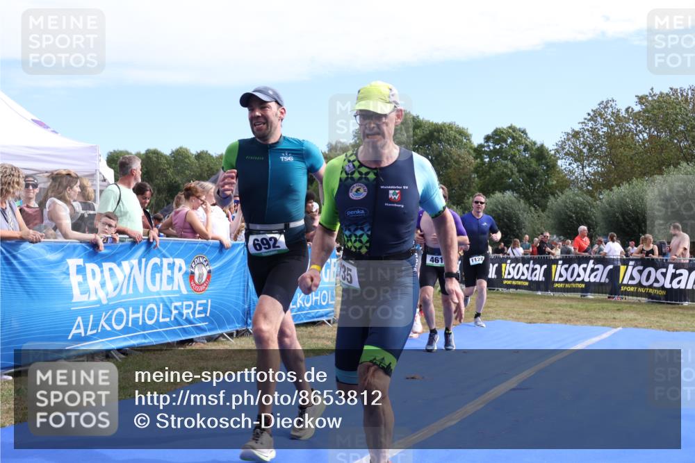 31.08.2025 - Elbe Triathlon Hamburg Strokosch-Dieckow http://msf.ph/oto/8653812 31.08.2025 11:28:50 Ziel 461, 566, 635, 692, 735, 743, 881, 1128, 1190, 1315 meine-sportfotos.de