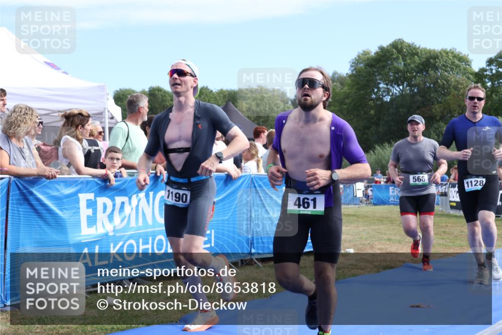 31.08.2025 - Elbe Triathlon Hamburg Strokosch-Dieckow http://msf.ph/oto/8653818 31.08.2025 11:28:51 Ziel 461, 566, 635, 692, 735, 743, 881, 1128, 1190, 1315 meine-sportfotos.de