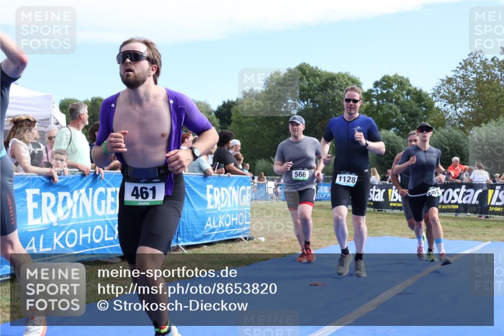 31.08.2025 - Elbe Triathlon Hamburg Strokosch-Dieckow http://msf.ph/oto/8653820 31.08.2025 11:28:52 Ziel 461, 566, 635, 692, 735, 881, 1128, 1190, 1315 meine-sportfotos.de