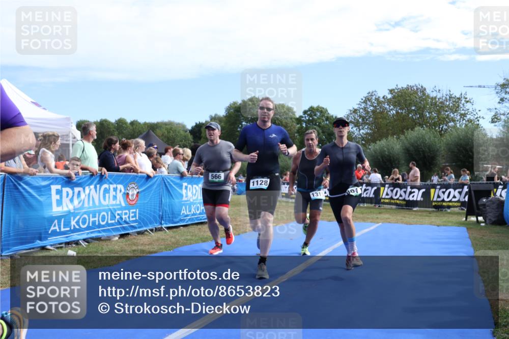 31.08.2025 - Elbe Triathlon Hamburg Strokosch-Dieckow http://msf.ph/oto/8653823 31.08.2025 11:28:52 Ziel 461, 566, 635, 692, 735, 881, 1128, 1190, 1315 meine-sportfotos.de