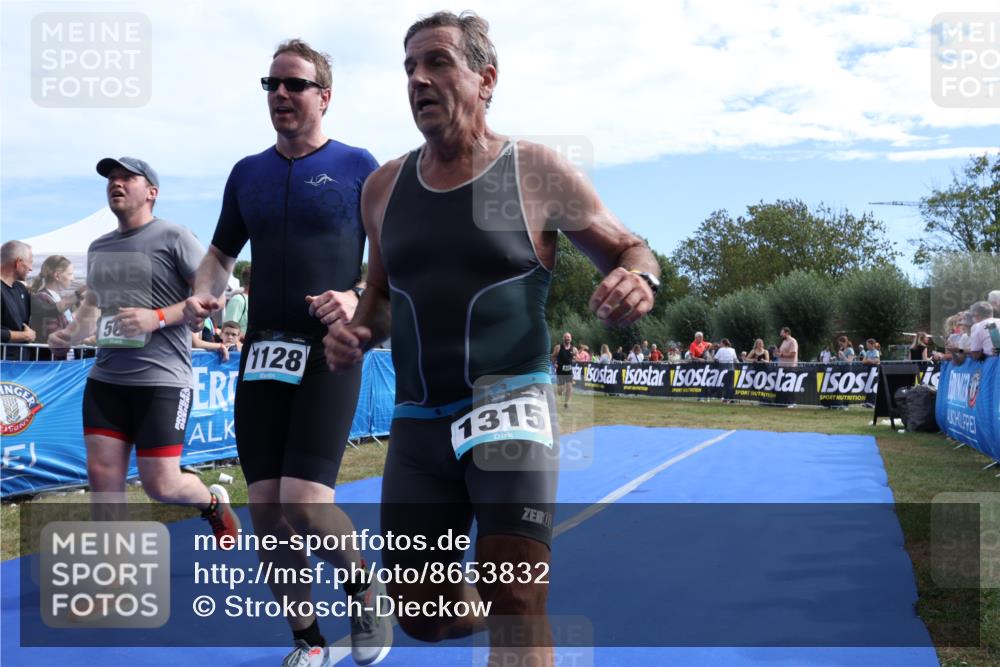 31.08.2025 - Elbe Triathlon Hamburg Strokosch-Dieckow http://msf.ph/oto/8653832 31.08.2025 11:28:54 Ziel 461, 566, 635, 657, 692, 735, 881, 1128, 1190, 1315 meine-sportfotos.de