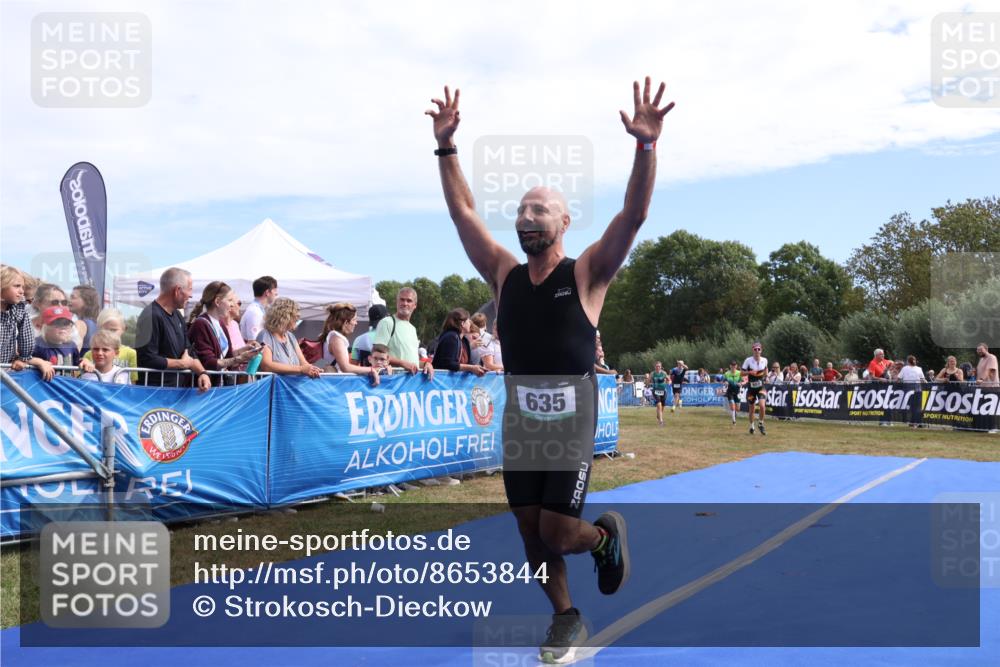 31.08.2025 - Elbe Triathlon Hamburg Strokosch-Dieckow http://msf.ph/oto/8653844 31.08.2025 11:28:59 Ziel 635, 657, 805, 958, 1238 meine-sportfotos.de